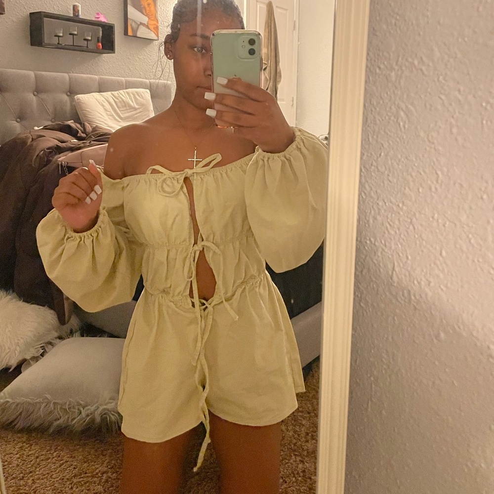 Beige romper